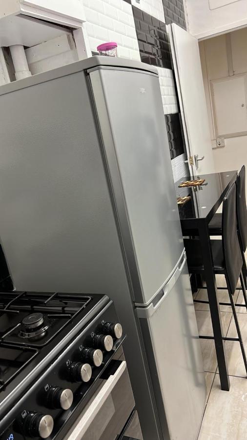 Shadwell Holiday Rooms Лондон Екстер'єр фото