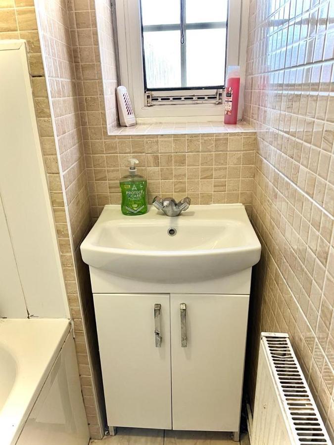Shadwell Holiday Rooms Лондон Екстер'єр фото