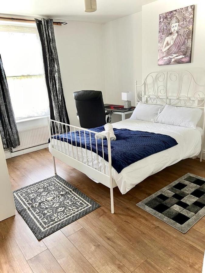 Shadwell Holiday Rooms Лондон Екстер'єр фото